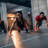 Διαλειμματική προπόνηση (HIIT): 4 βασικά οφέλη και διατροφή